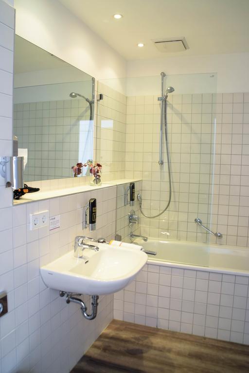 Cristall Hotel Waghäusel Eksteriør bilde